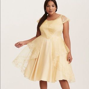Torrid Disney size 18 Belle Halloween dress NWT!!
